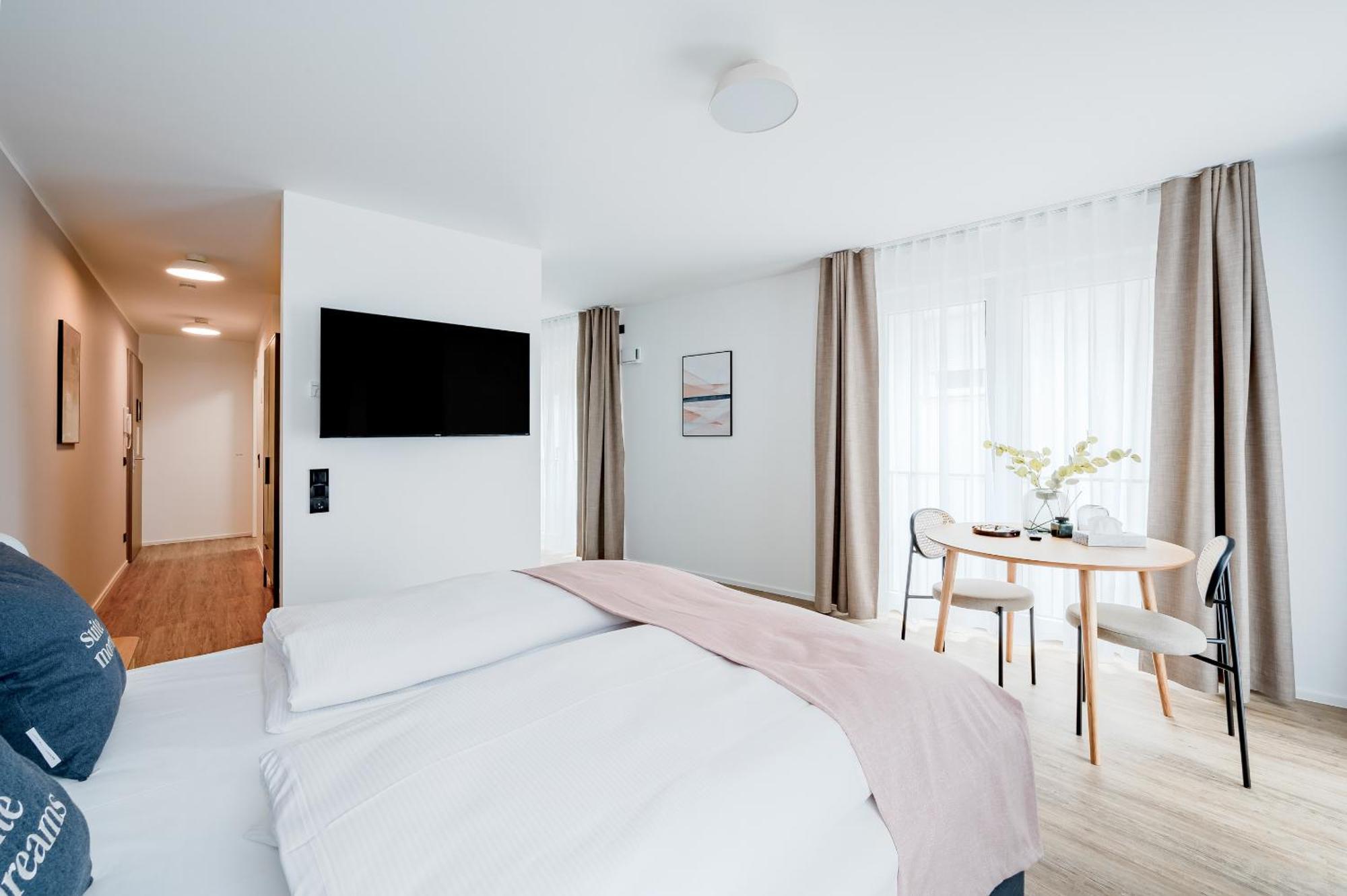 Limehome Metzingen Wilhelmstr Værelse billede