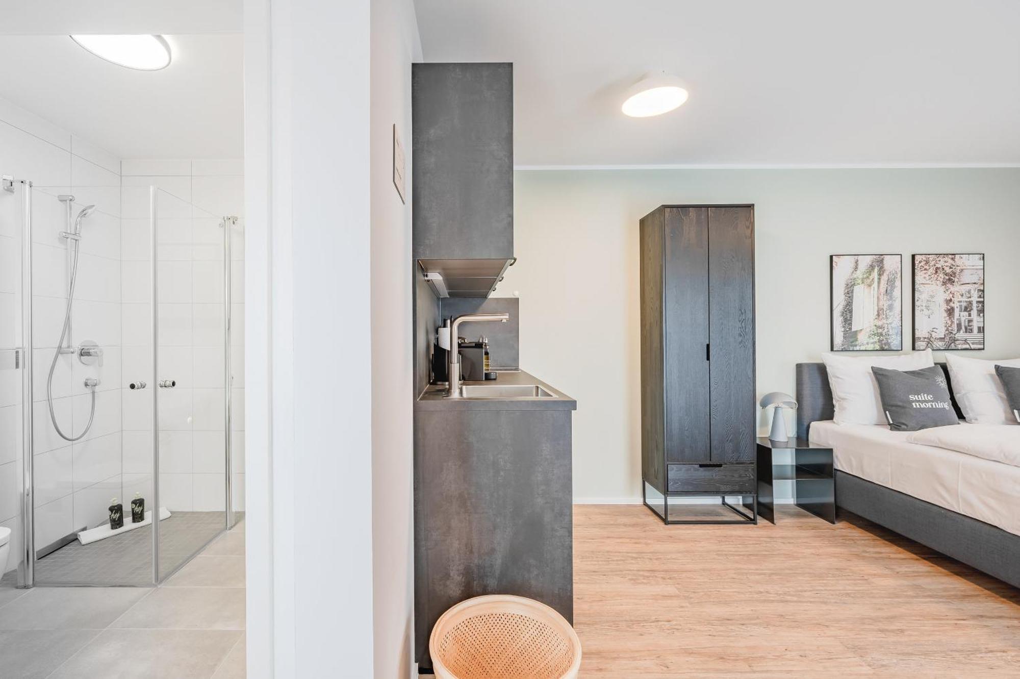 Limehome Metzingen Wilhelmstr Værelse billede