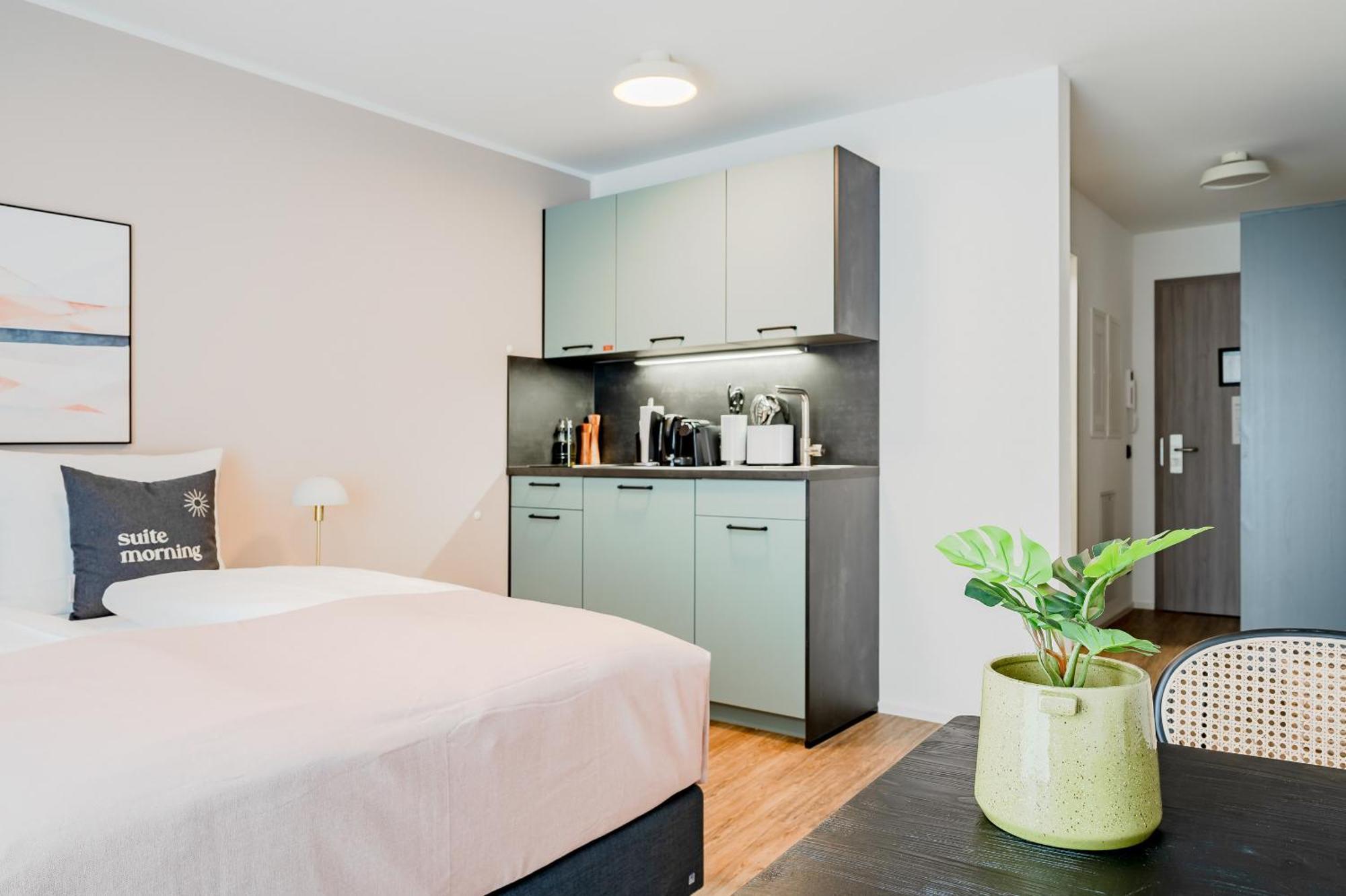 Limehome Metzingen Wilhelmstr Værelse billede